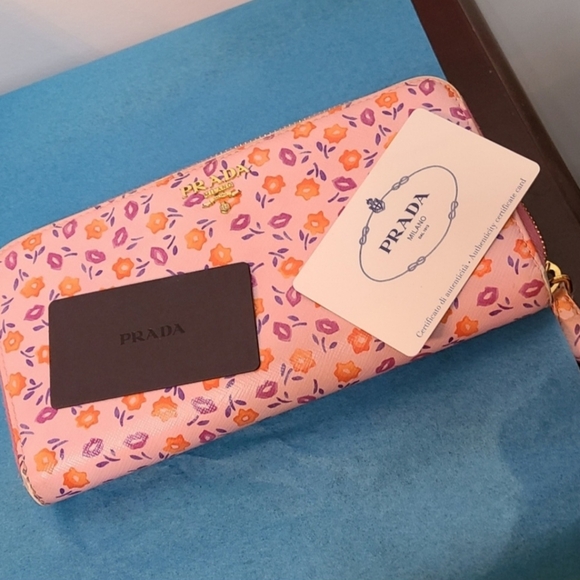 AUTHENTIC PRADA FLORAL LONG WALLET EUC - Picture 9 of 16